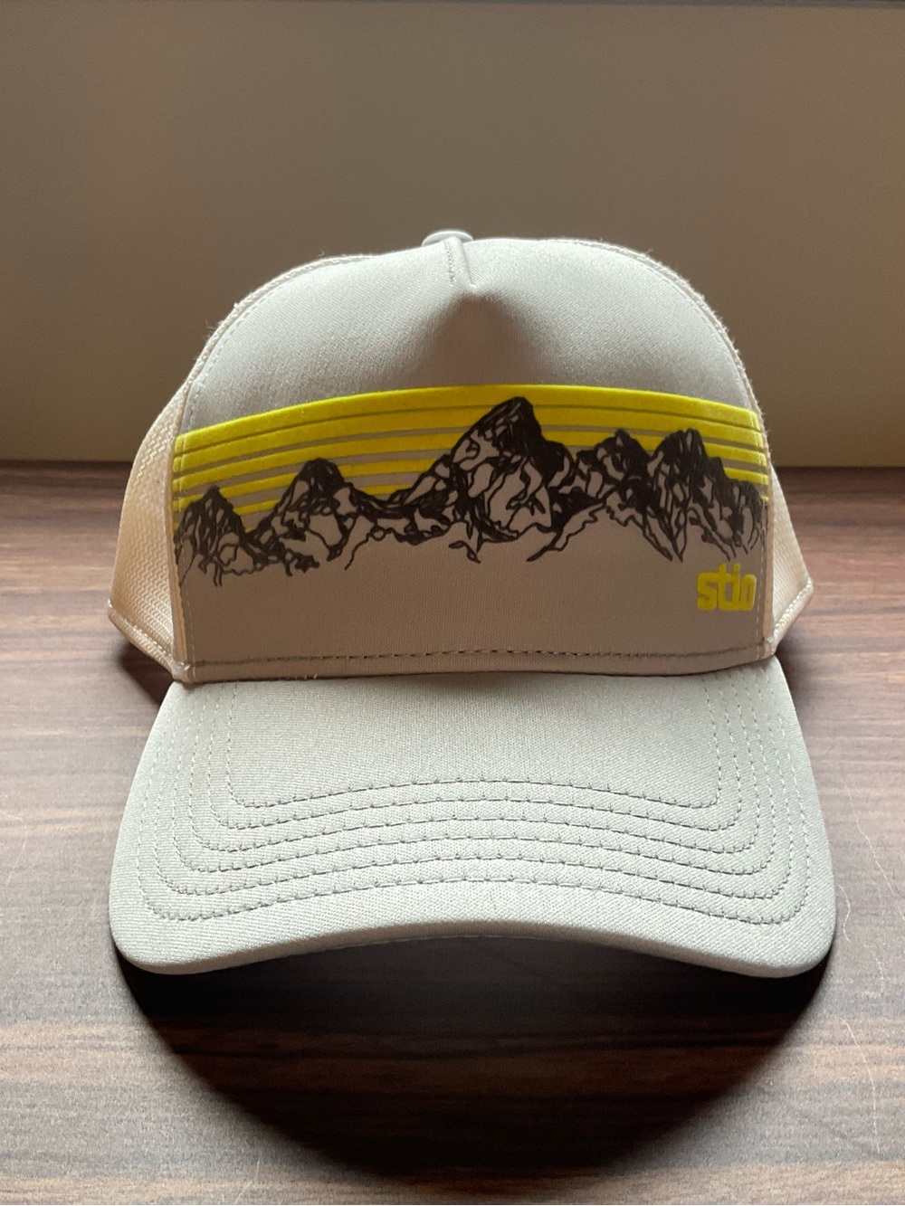 SUD Mountain Graphic Trucker Hat in Gray with Yellow Accent